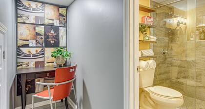 2 Mi to Shops & Eateries: Columbia Condo w/ Patio