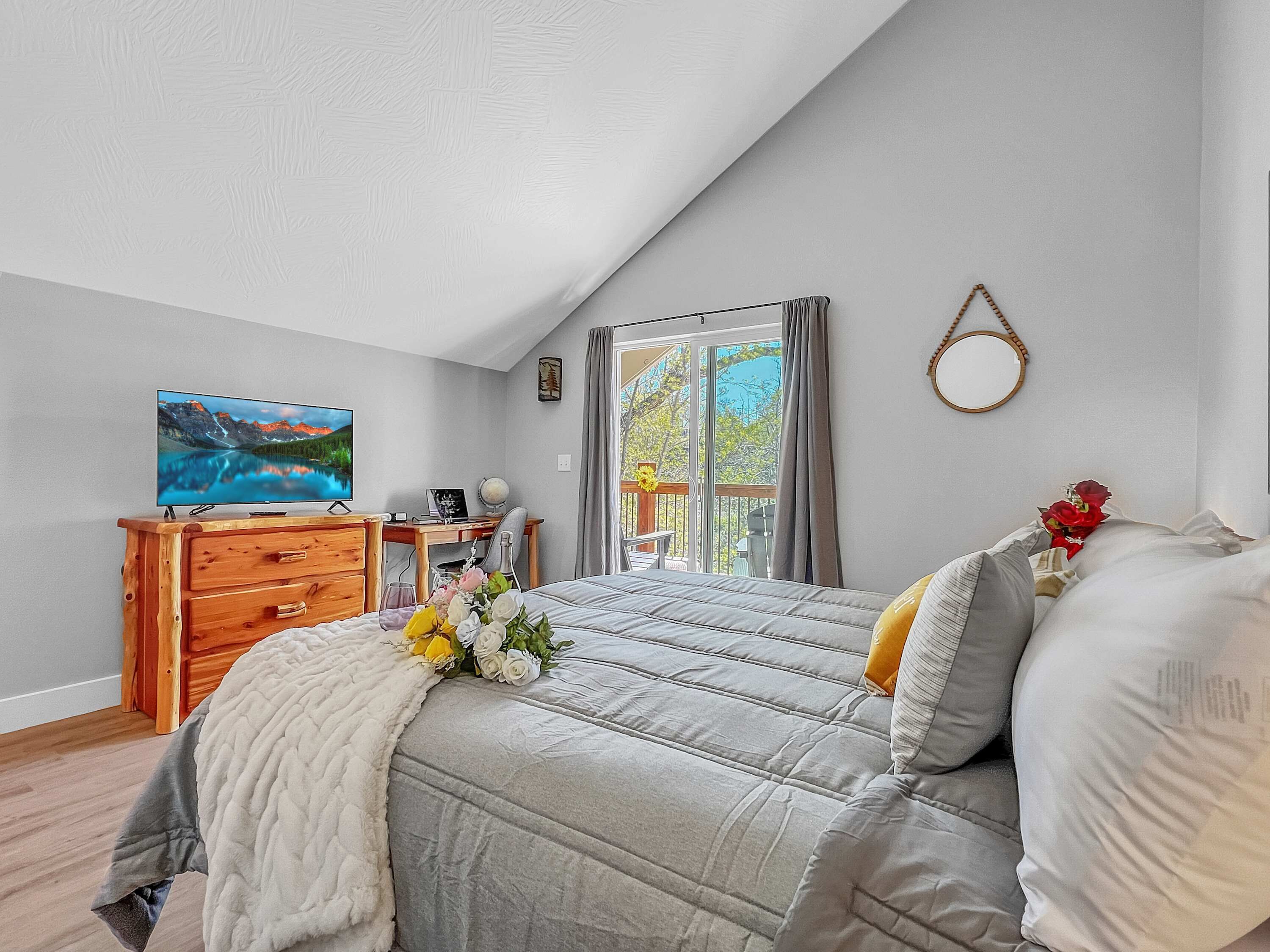 1 soverom, skrivebord, strykejern/-brett og wi-fi