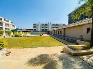 Deluxe Villa, Balcony | Garden view