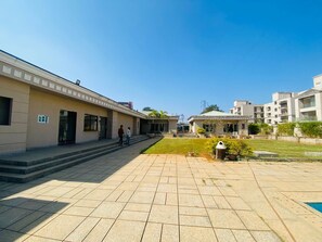 Ngoại thất