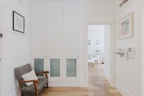 Interior - Chic 1BD Flat in Historic Building, East London (Greater London)