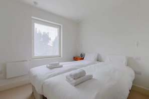 1 bedroom, iron/ironing board, WiFi, bed sheets - 1BD Flat with Direct City Access, Finsbury Park (Greater London)