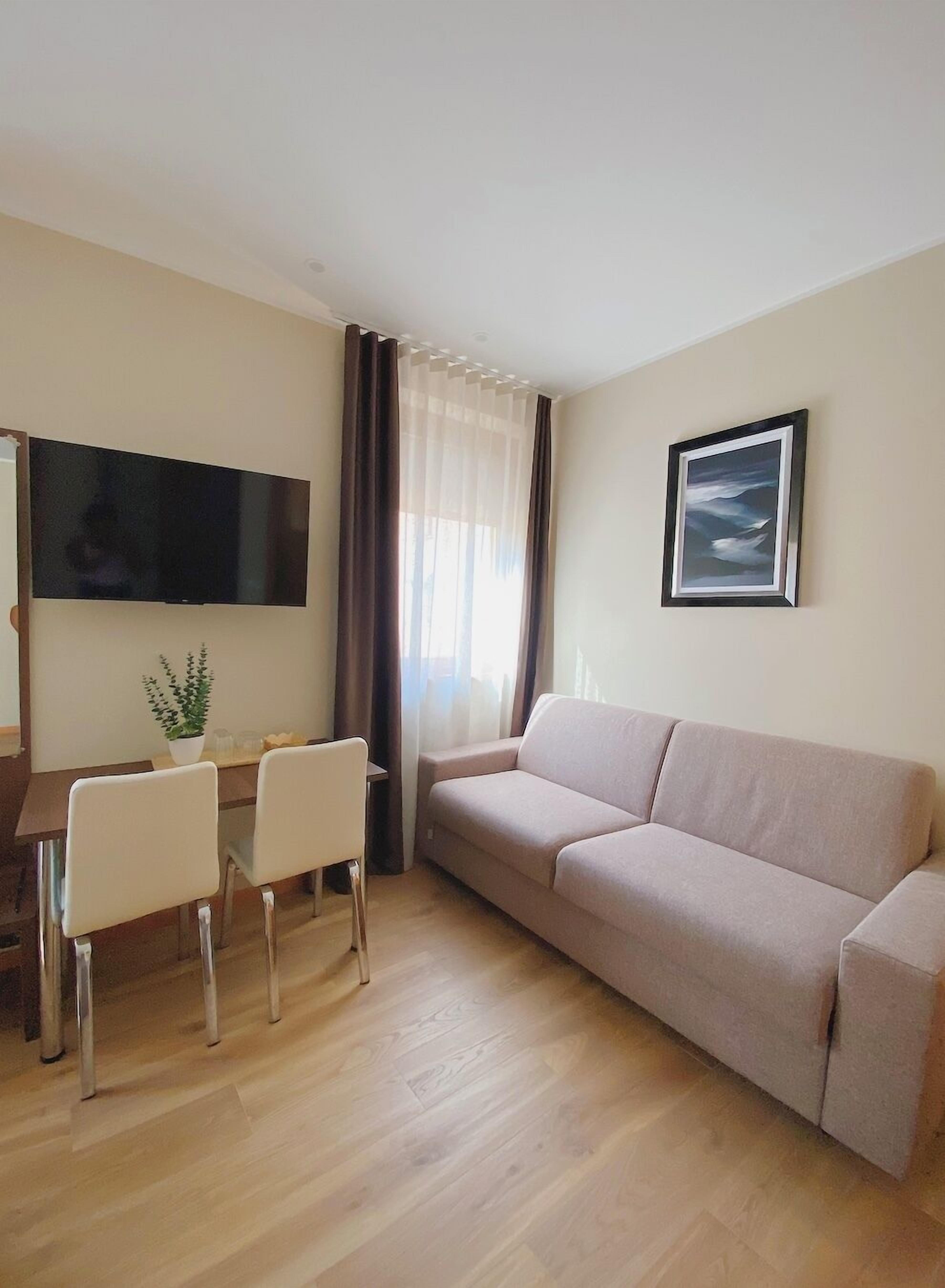 Superior Double Room, City View | In-room safe, blackout drapes, free WiFi