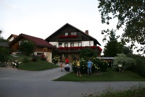 Esterni