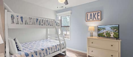 Condo, Berbilang Katil, Balcony (Indian Pointe Lake View) | 2 bilik tidur, dihias secara berasingan