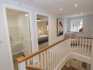 3 bedrooms, individually decorated, individually furnished, free WiFi