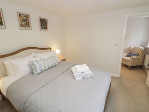 3 bedrooms, individually decorated, individually furnished, free WiFi