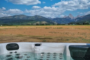 Baignoire à remous extérieure
