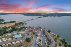 Exterior - Sunsational Views at Anchors Point – For 8 (Kimberling City)
