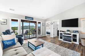 TV - Sunsational Views at Anchors Point – For 8 (Kimberling City)