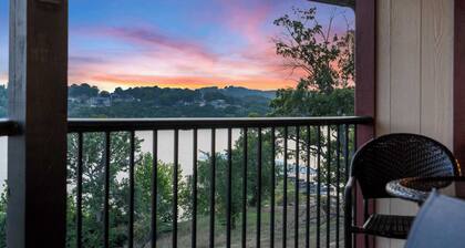 Sunsational Views at Anchors Point – For 8