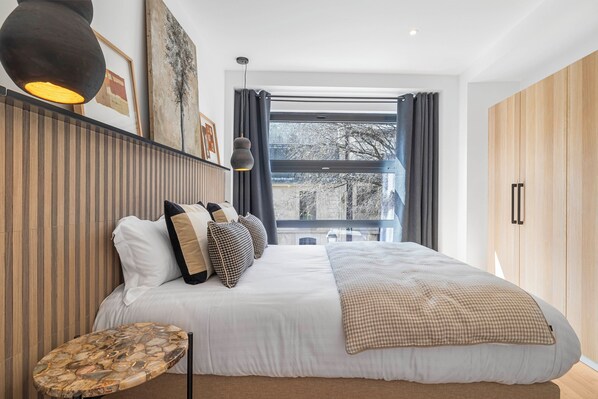 2 bedrooms, desk, iron/ironing board, free WiFi