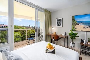 Appartement Deluxe, 2 grands lits, climatisation, vue océan | Vue de la chambre