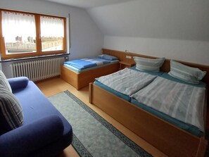 3 makuuhuonetta, Wi-Fi, vuodevaatteet