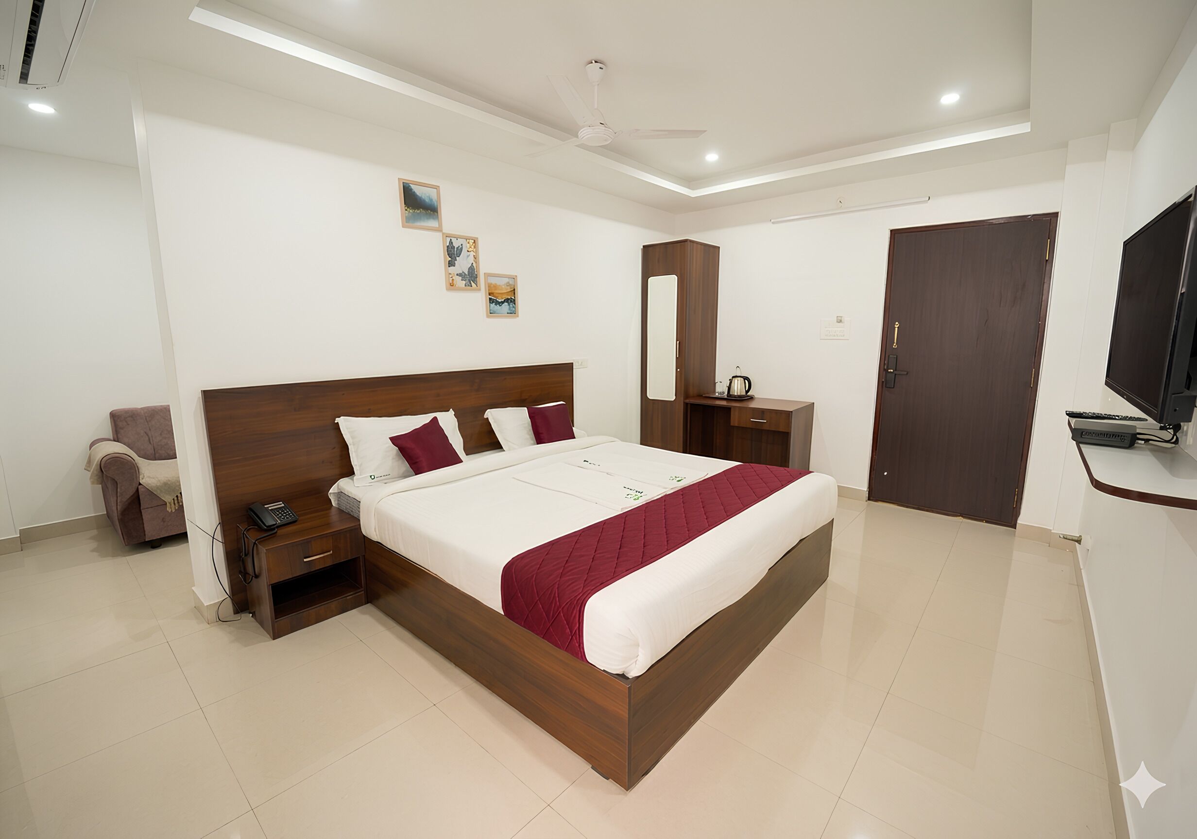 Standard Double Room | Ruang kerja komputer riba, Wi-fi percuma, cadar katil 