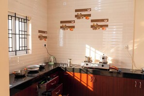 Private kitchen - JR Service Apartment  (Coimbatore)