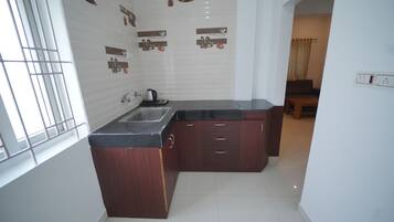 One-Bedroom Apartment with City View | Private kitchen