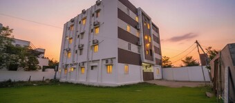 JR Service Apartment