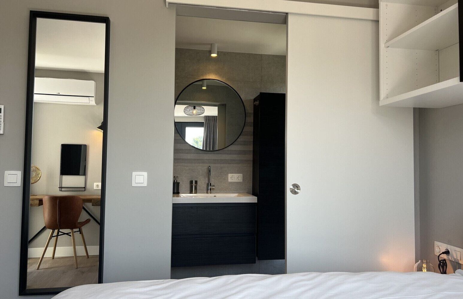 3 chambres, Wi-Fi gratuit, draps fournis