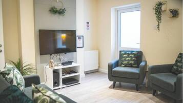 Apartment | Living area