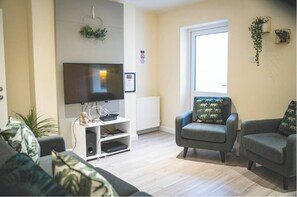 Apartment | Living area - 46 Lord Street (Crewe)