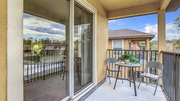 Townhome, 4 Bedrooms | Outdoor dining