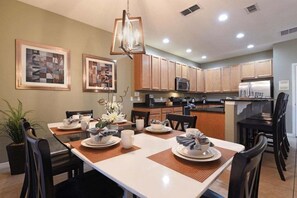 Villa, Multiple Bedrooms | Dining