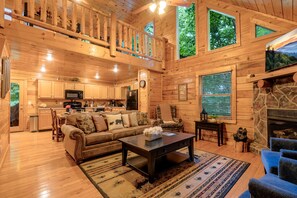Cabin, 2 Bedrooms | Living area