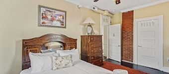 Charming Victorian Home With Porch & Large Yard 7 Bedroom Home