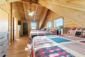 Cabana, 3 dormitoris | 3 dormitoris, escriptori i espai de treball apte per a portàtils 