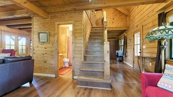 Cabin, 3 Bedrooms | Interior