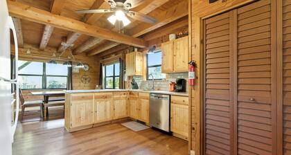Frio Rivers Edge In The Heart Of Hill Country 3 Bedroom Cabin