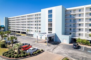 Condo, 2 quartos | Fachada