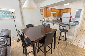 Condo, 2 Bedrooms | Private kitchen | Fridge, oven, coffee/tea maker, toaster