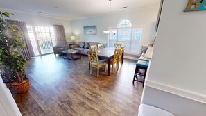 Condo, 2 Bedrooms | Interior