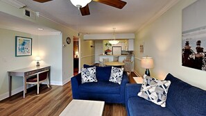 Condo, 2 Bedrooms | Living area