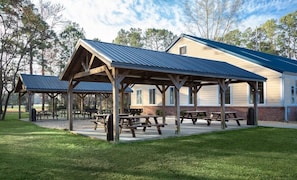 Condo, 2 Bedrooms | Outdoor dining