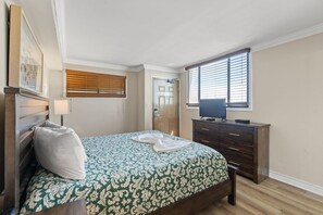 Condo, 1 Bedroom