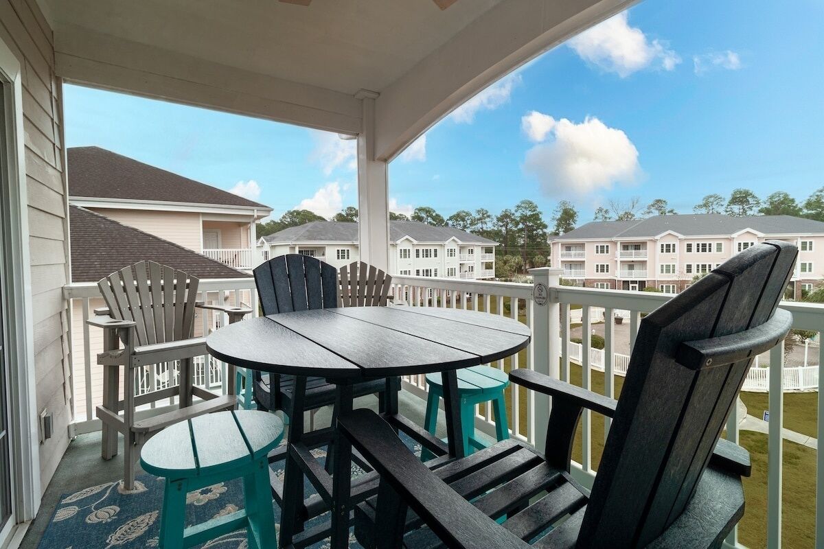 Condo, 2 phòng ngủ | Khu ẩm thực ngoài trời