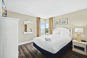 Condo, 2 Bedrooms