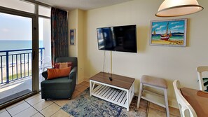 Condo, 2 Bedrooms | Living area