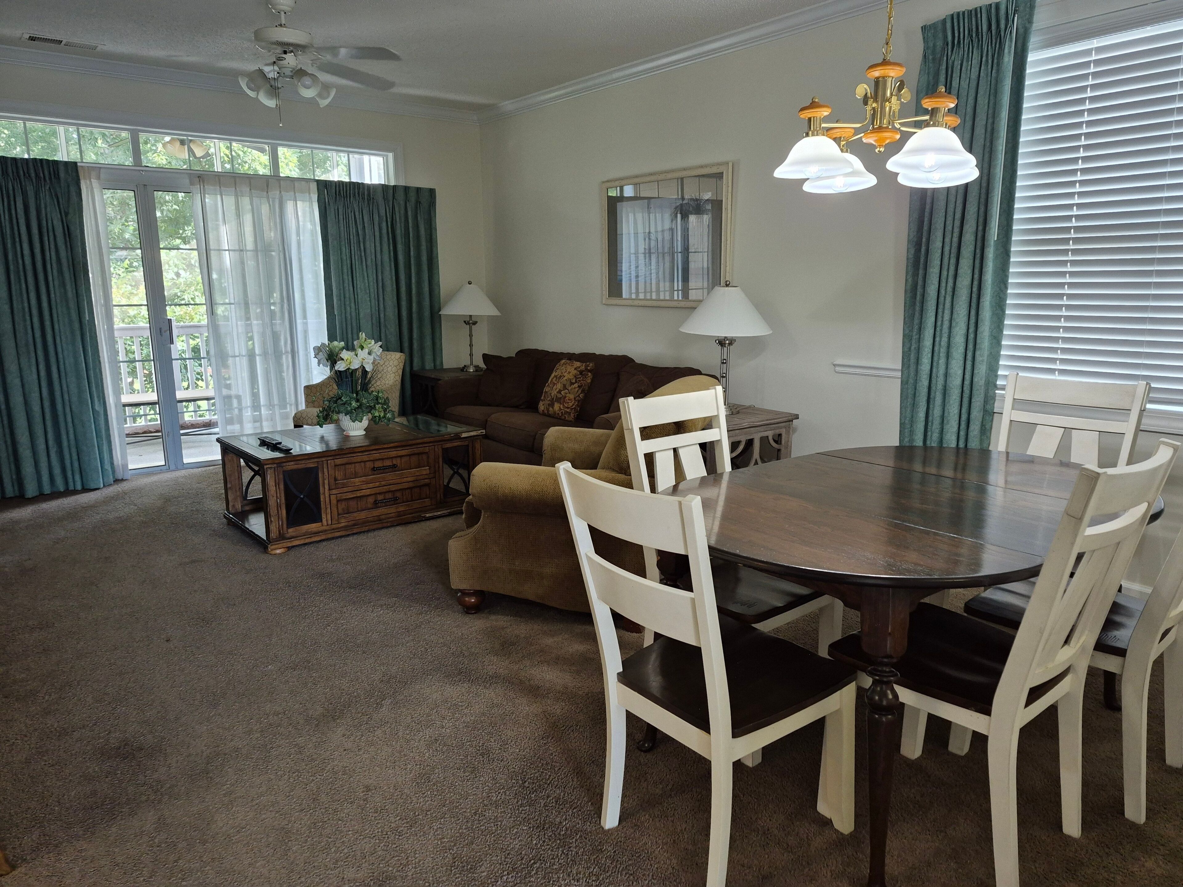 Condo, 2 Bedrooms | Living area