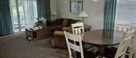 Condo, 2 Bedrooms | Living area