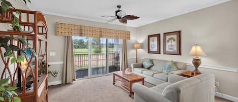 Condo, 2 Bedrooms | Living area