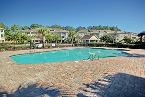 Condo, 2 habitaciones | Alberca