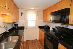 Condo, 4 Bedrooms | Private kitchen