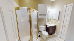 Apartment, 2 Bedrooms | Bathroom | Towels - Magnolia Place 4793-203 2 Bedroom Apts (Myrtle Beach)