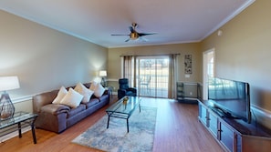 Apartment, 2 Bedrooms | Living area