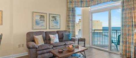 Condo, 2 Bedrooms | Living area