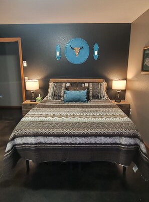 8 bedrooms, iron/ironing board, travel crib, free WiFi